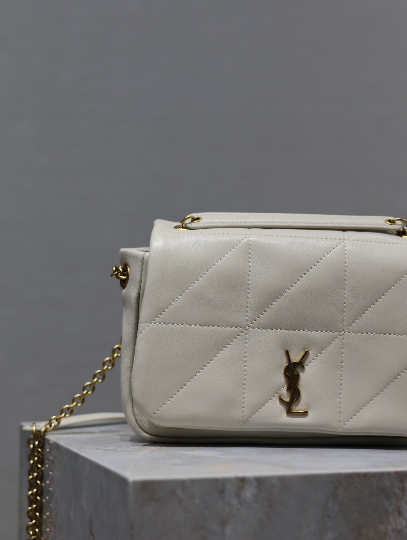 {Style No: LBSWMWT9} YSL 25S JAMIE MINI 20 IN BLANC VINTAGE LAMBSKIN GOLD HARDWRE - Image 5