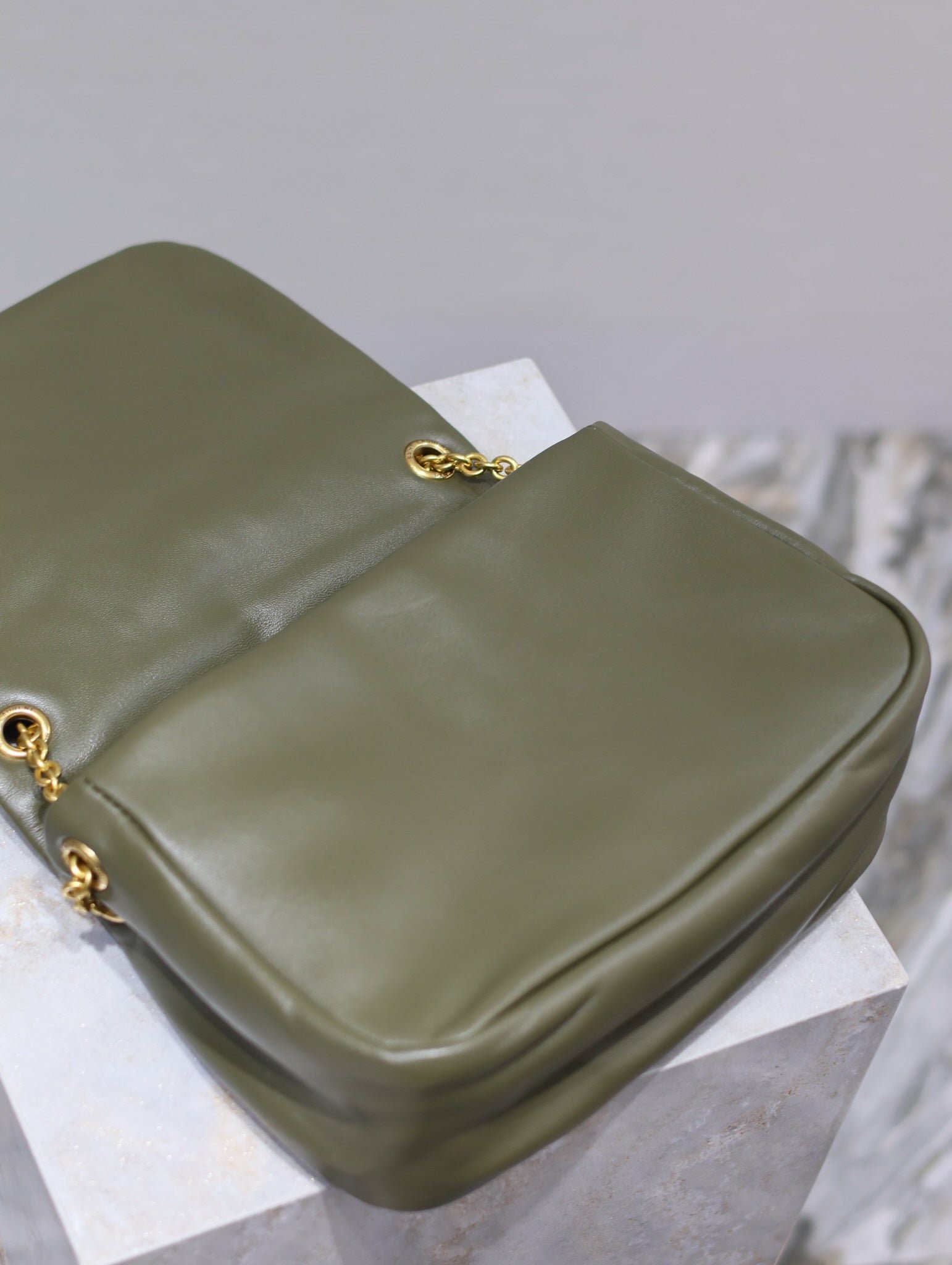 {Style No: IR3NOZPZ} YSL 25S JAMIE 25 IN LIGHT MUSK LAMBSKIN GOLD HARDWARE - Image 9