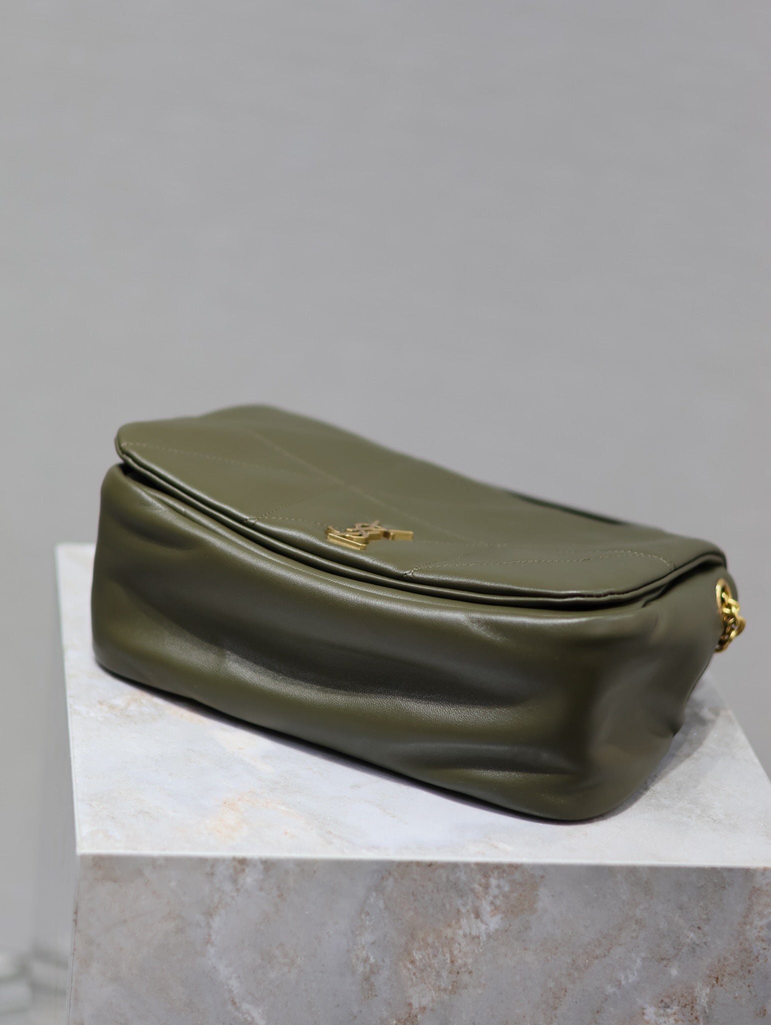 {Style No: IR3NOZPZ} YSL 25S JAMIE 25 IN LIGHT MUSK LAMBSKIN GOLD HARDWARE - Image 6