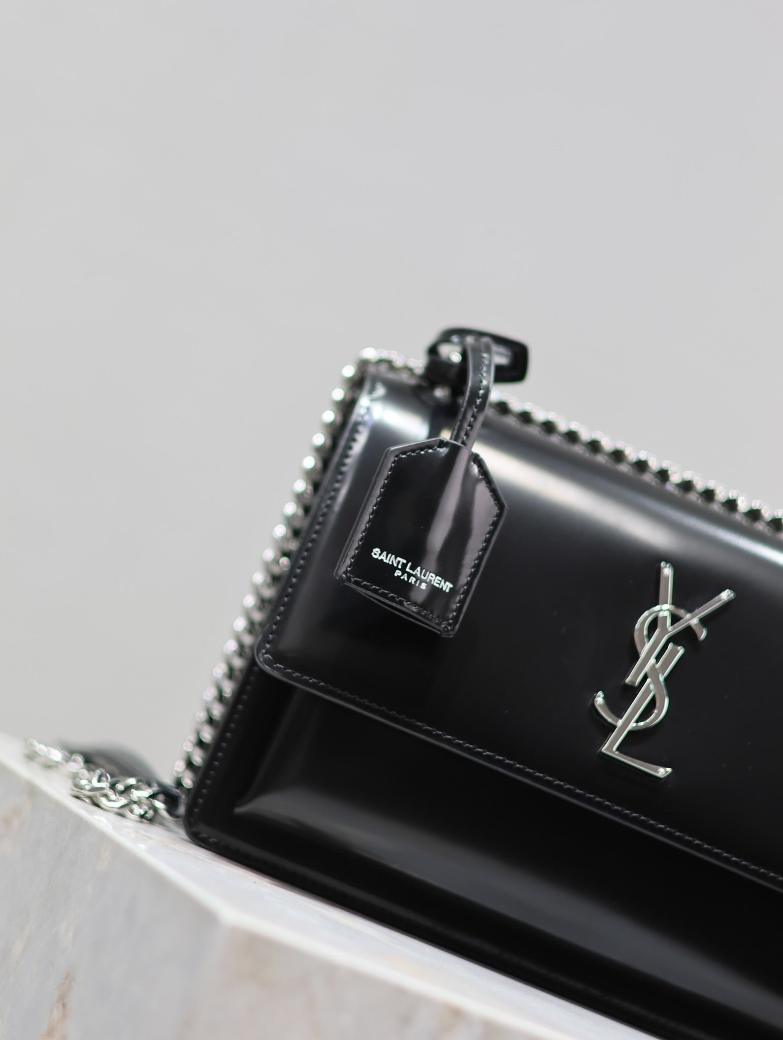 {Style No: 85HTMZEX} YSL 25S SUNSET MEDIUM 22 IN BLACK SHINY CALFSKIN SILVER HARDWRE - Image 6