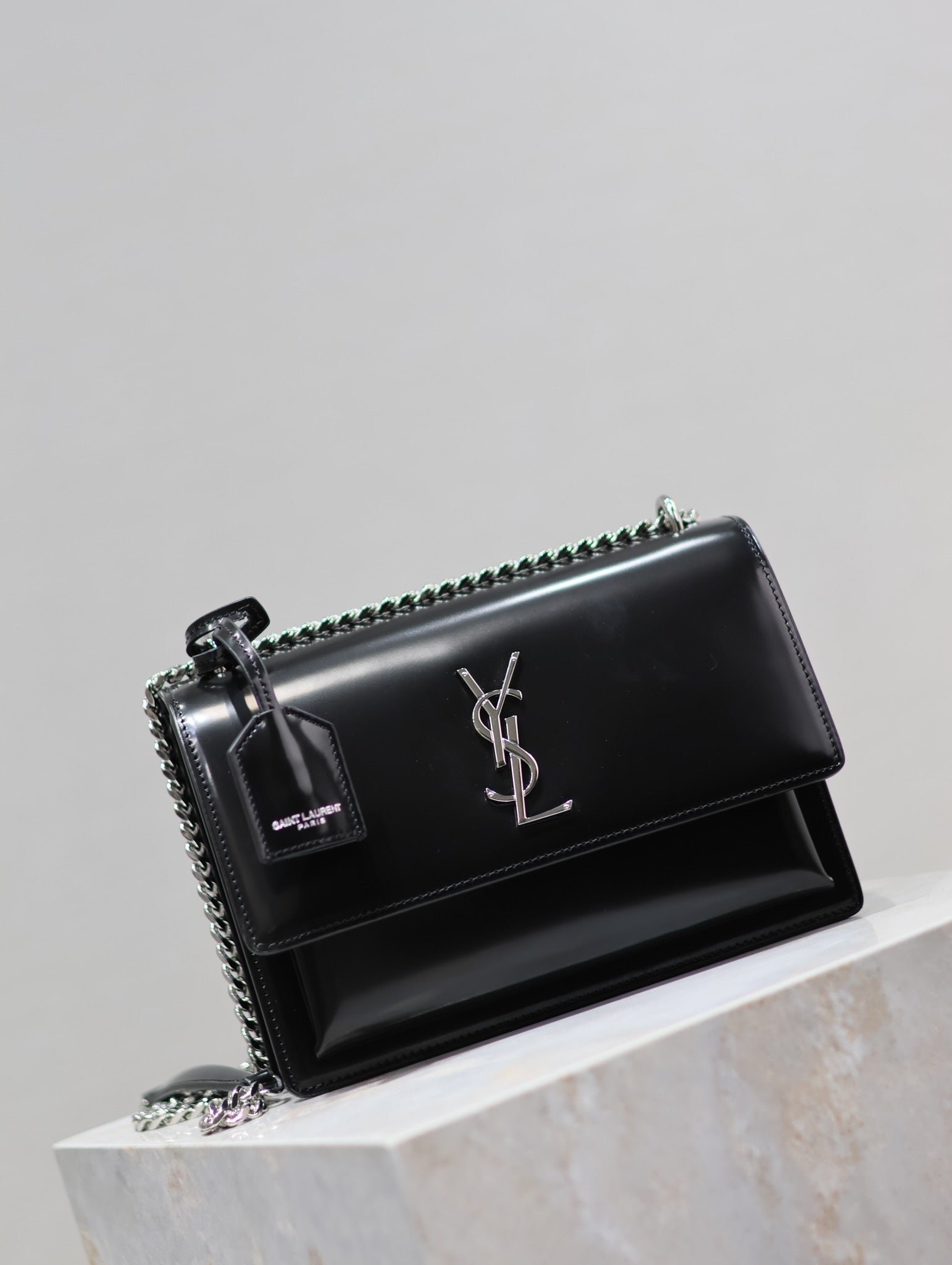 {Style No: N4GWU27N} YSL 25S SUNSET MEDIUM 22 IN BLACK SHINY CALFSKIN SILVER HARDWARE - Image 7