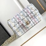 {Style No: AU957LLO} CC MEDIUM 25 FLAP BAG IN WHITE WOOL TWEED