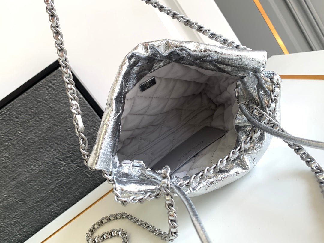 {Style No: SVTSJ7FO} CC 22 BAG IN SILVER SHINY CALFSKIN AND GOLD METAL - Image 8