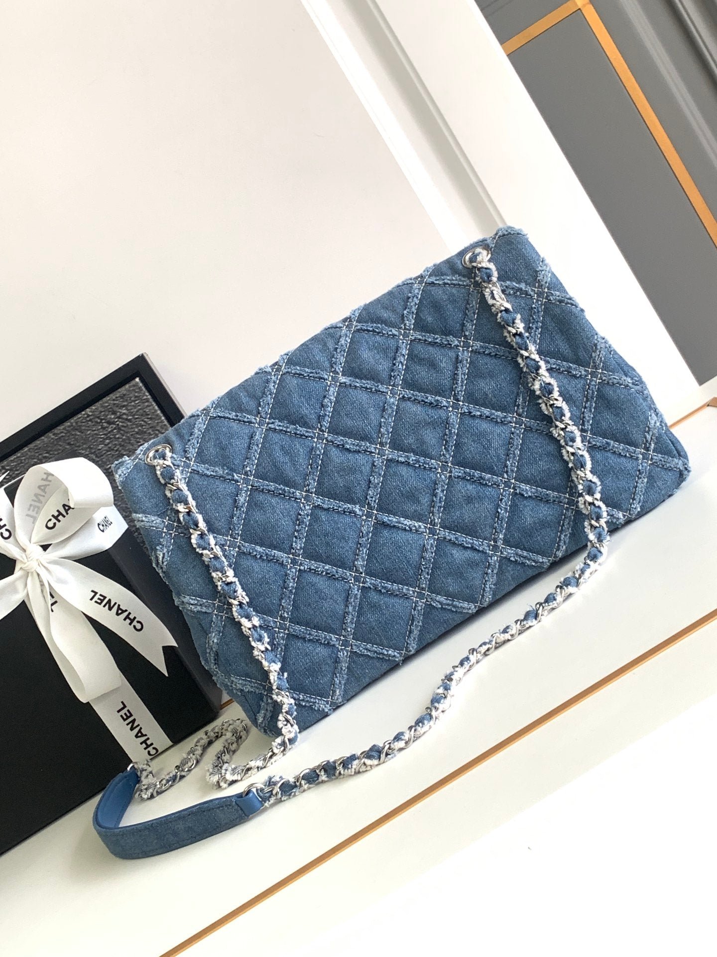 {Style No: OHLEXUGI} CC MINI 25 CLASSIC BAG IN BLUE COBALT DENIM - Image 2