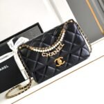 {Style No: U38LY9VS} CC MEDIUM 22 FLAP BAG IN BLACK LAMBSKIN GOLD HARDWARE