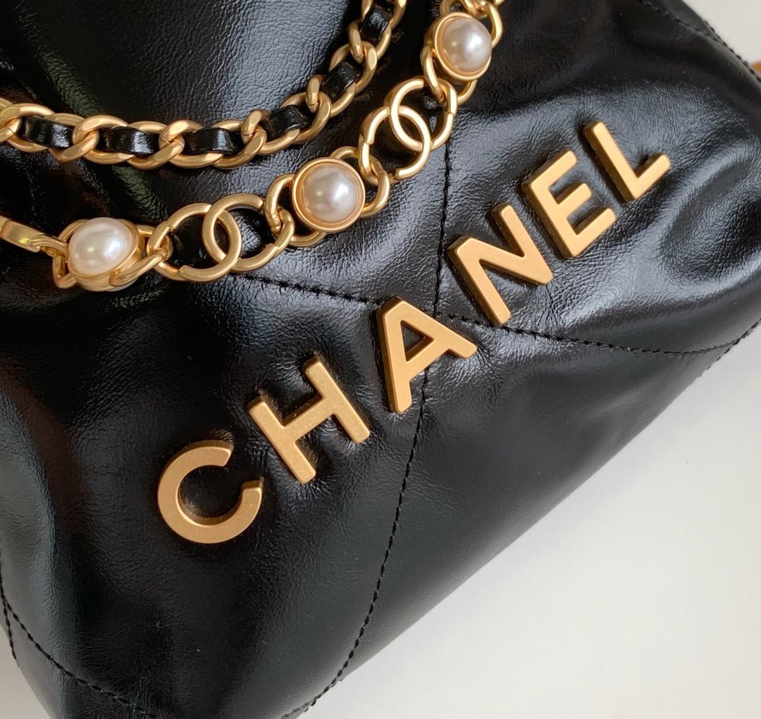 {Style No: K2ICL3MF} CC MINI 20 BAG IN BLACK SHINNY CALFSKIN WITH GOLD METAL - Image 5