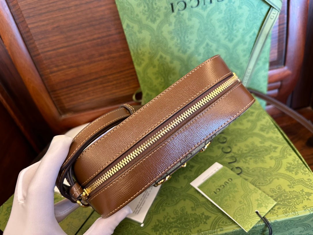 {Style No: X3W817S1} GG 20 HORSEBIT 1955 SMALL BAG IN BEIGE CANVAS AND BROWN CALFSKIN - Image 6
