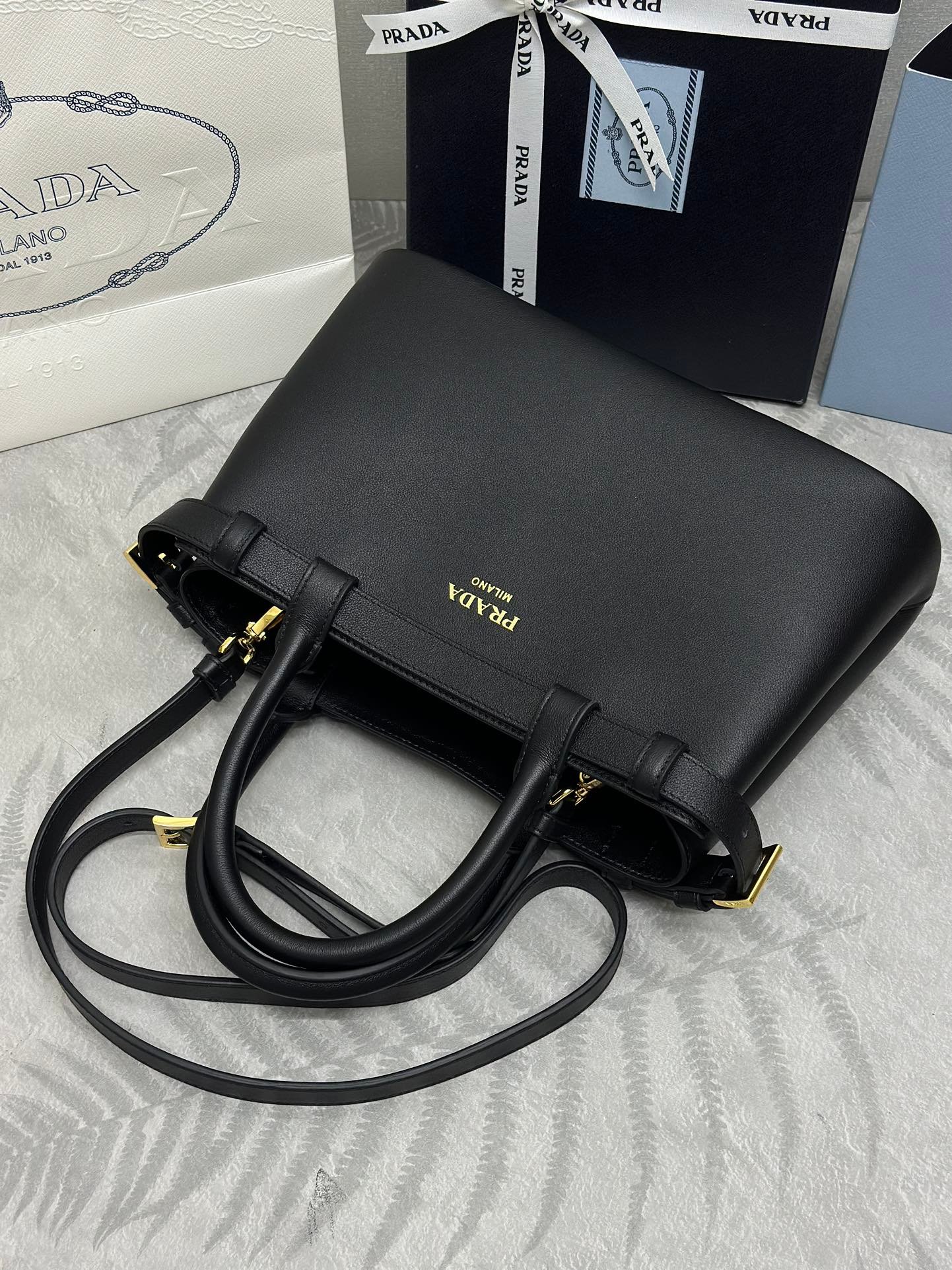 {Style No: QMLS5BKC} PRADA 25S BUCKLE MEDIUM HANDBAG 28 IN BLACK CALFSKIN GOLD HARDWRE - Image 9