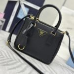 {Style No: S9KP4XXW} PRADA 25S GALLERIA MEDIUM BAG 20 IN BLACK CALFSKIN GOLD HARDWARE