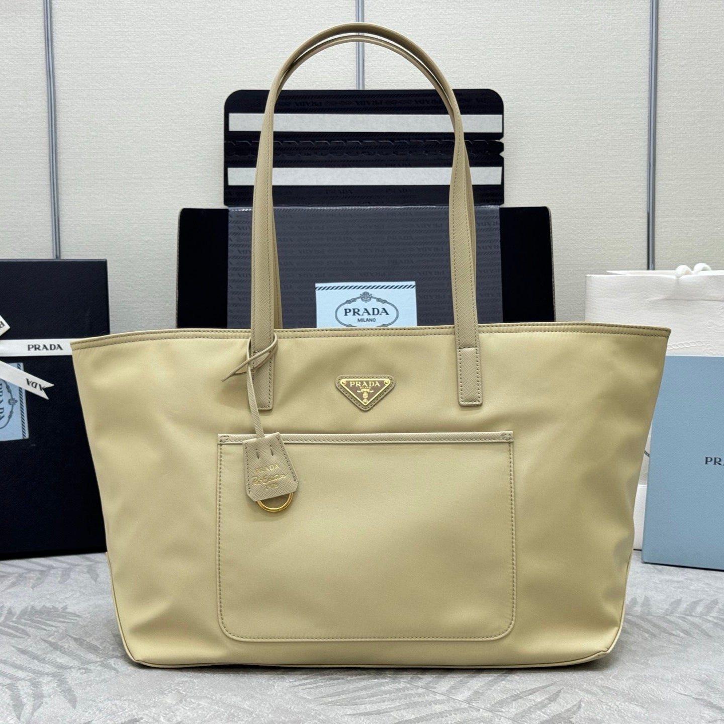 {Style No: NG54F4JW} PRADA 25S RE-EDITION 1978 MEDIUM 35 IN DESERT BEIGE NYLON AND SAFFIANO CALFSKIN