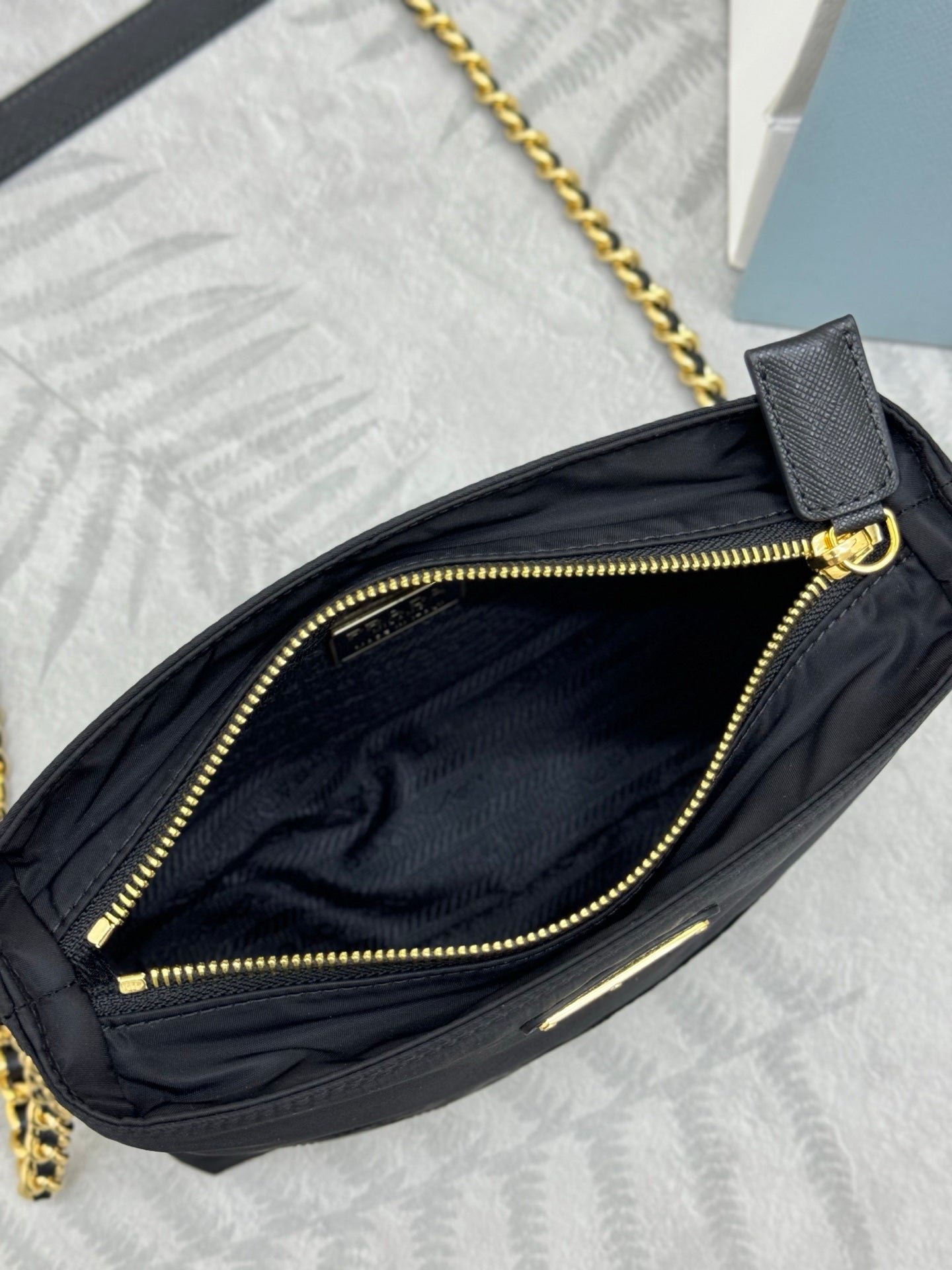 {Style No: 7V85T9R9} PRADA 25S CROSSBODY BAG 21 IN BLACK NYLON GOLD HARDWRE - Image 5