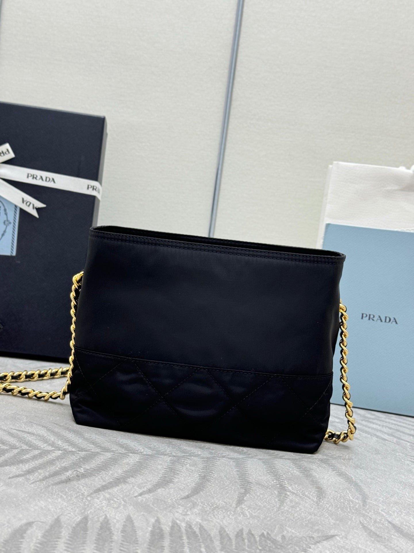 {Style No: 7V85T9R9} PRADA 25S CROSSBODY BAG 21 IN BLACK NYLON GOLD HARDWRE - Image 2