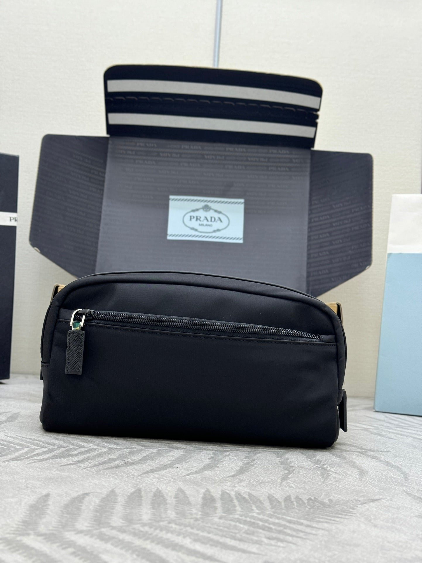 {Style No: 9H6QQCZK} PRADA 25S MEDIUM CLUTCH BAG 26 IN BLACK NYLON SILVER HARDWRE - Image 2