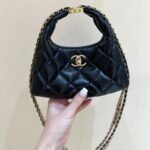 {Style No: WMKBAPA6} CHANEL HOBO 20 IN BLACK CALFSKIN GOLD HARDWARE