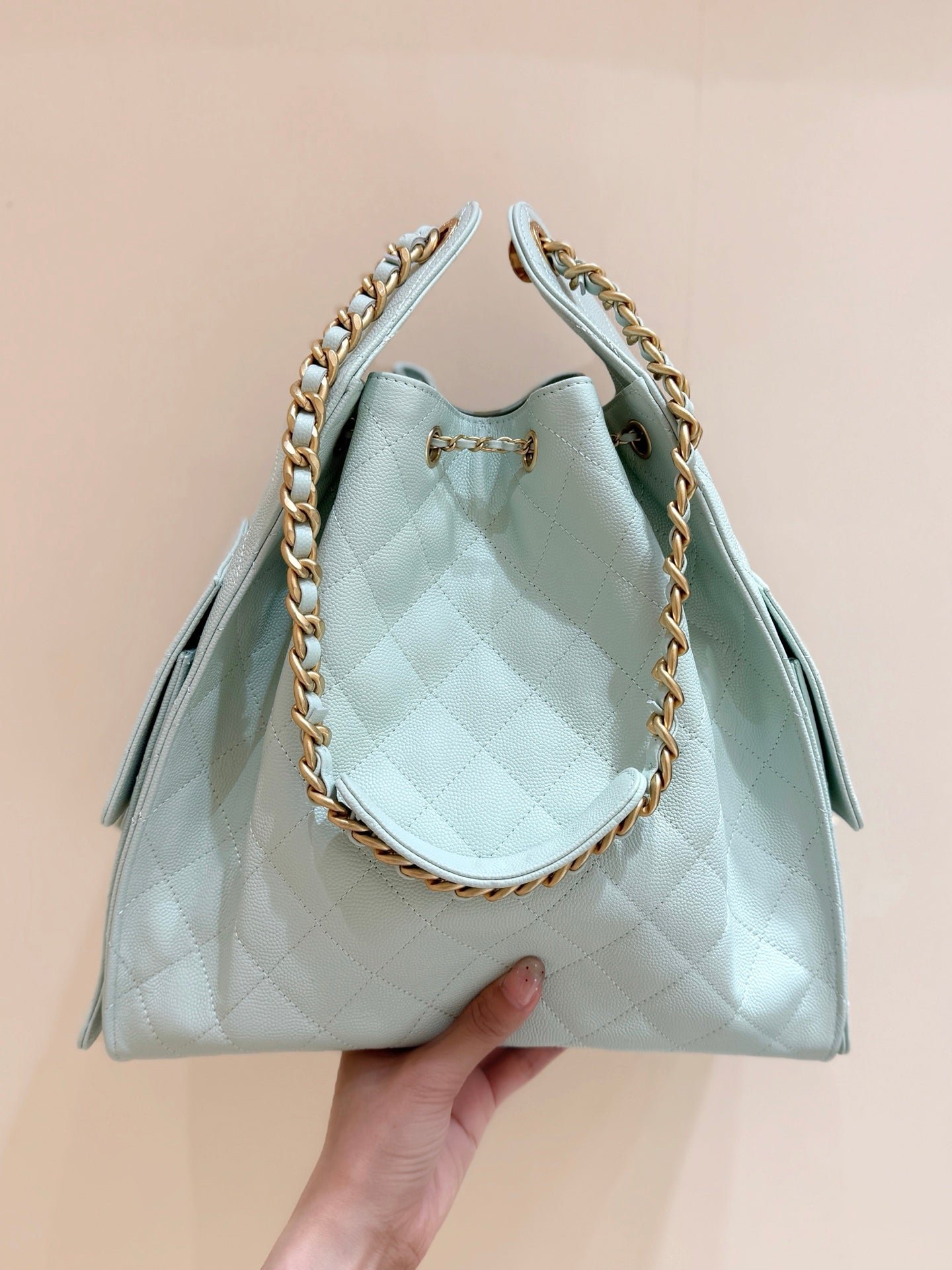 {Style No: EFEAFI8U} CHANEL 25S HANDBAG IN PALE CYAN 40 GRAINED CALFSKIN GOLD HARDWARE - Image 2