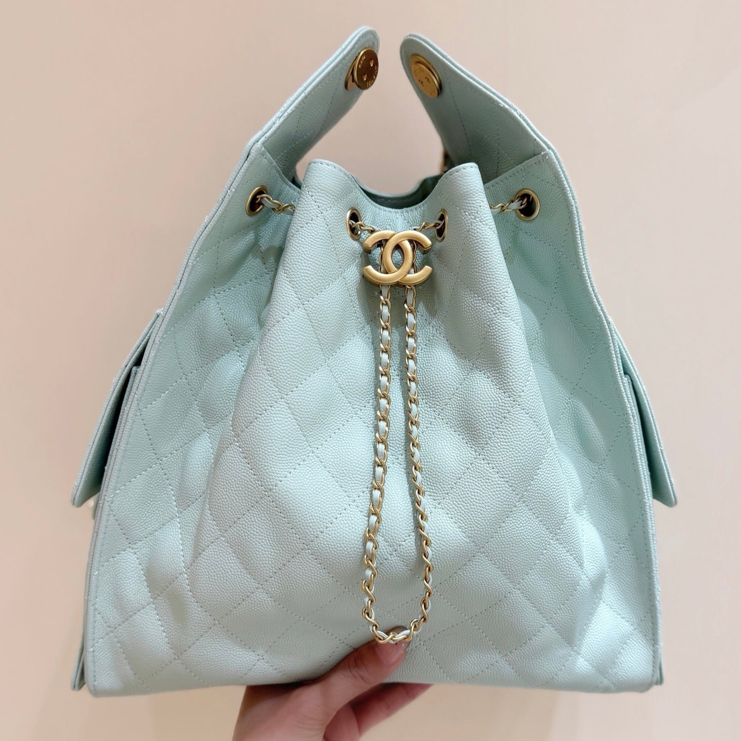 {Style No: EFEAFI8U} CHANEL 25S HANDBAG IN PALE CYAN 40 GRAINED CALFSKIN GOLD HARDWARE