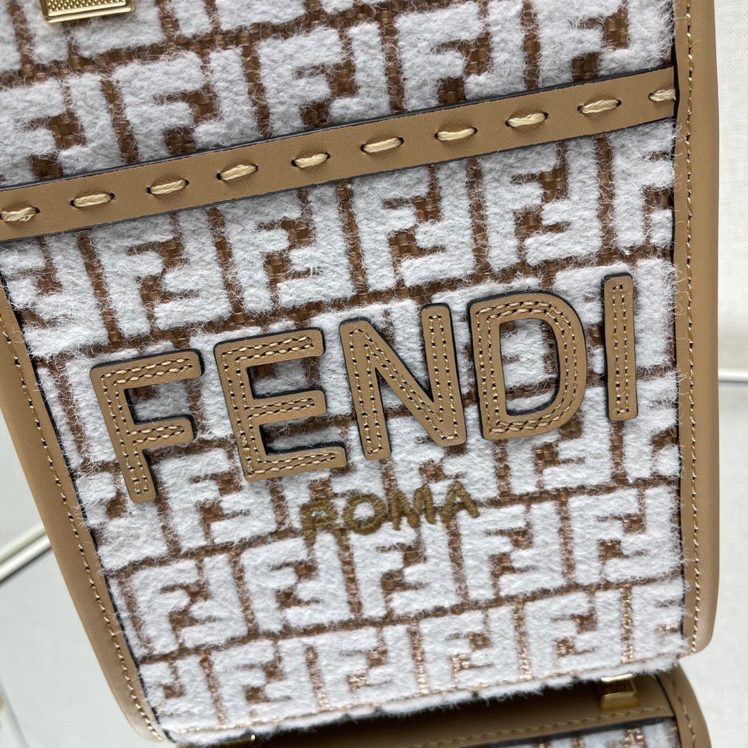 {Style No: MFXJ95IE} MINI SUNSHINE 18 IN WHITE WOOL AND CAMEL BROWN RAFFIA CALFSKIN TRIM - Image 4