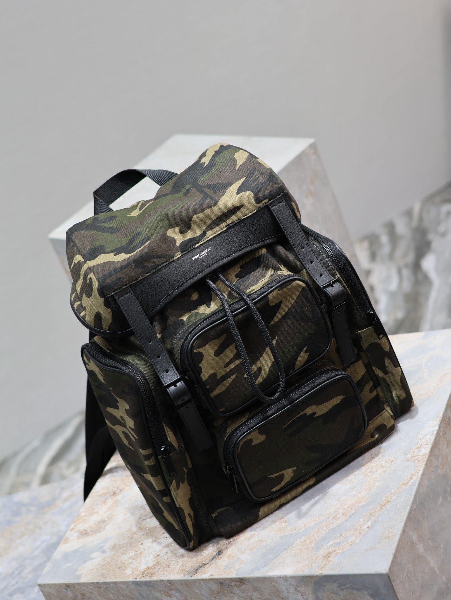 {Style No: U3I6NM3H} CITY MULTI-POCKET BACKPACK 42 IN CAMOUFLAGE PATTERN NYLON AND BLACK CALFSKIN - Image 6