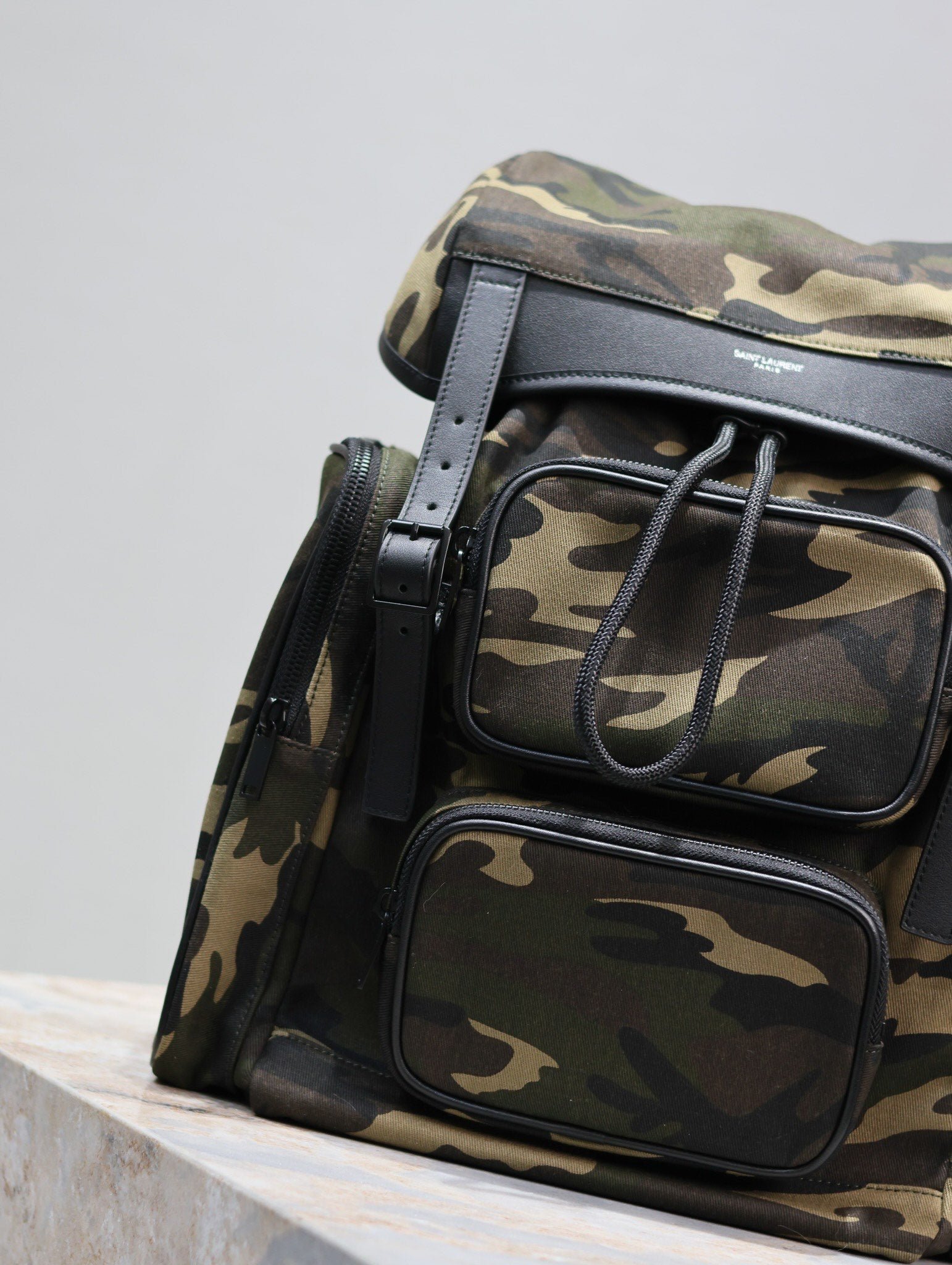 {Style No: U3I6NM3H} CITY MULTI-POCKET BACKPACK 42 IN CAMOUFLAGE PATTERN NYLON AND BLACK CALFSKIN - Image 8