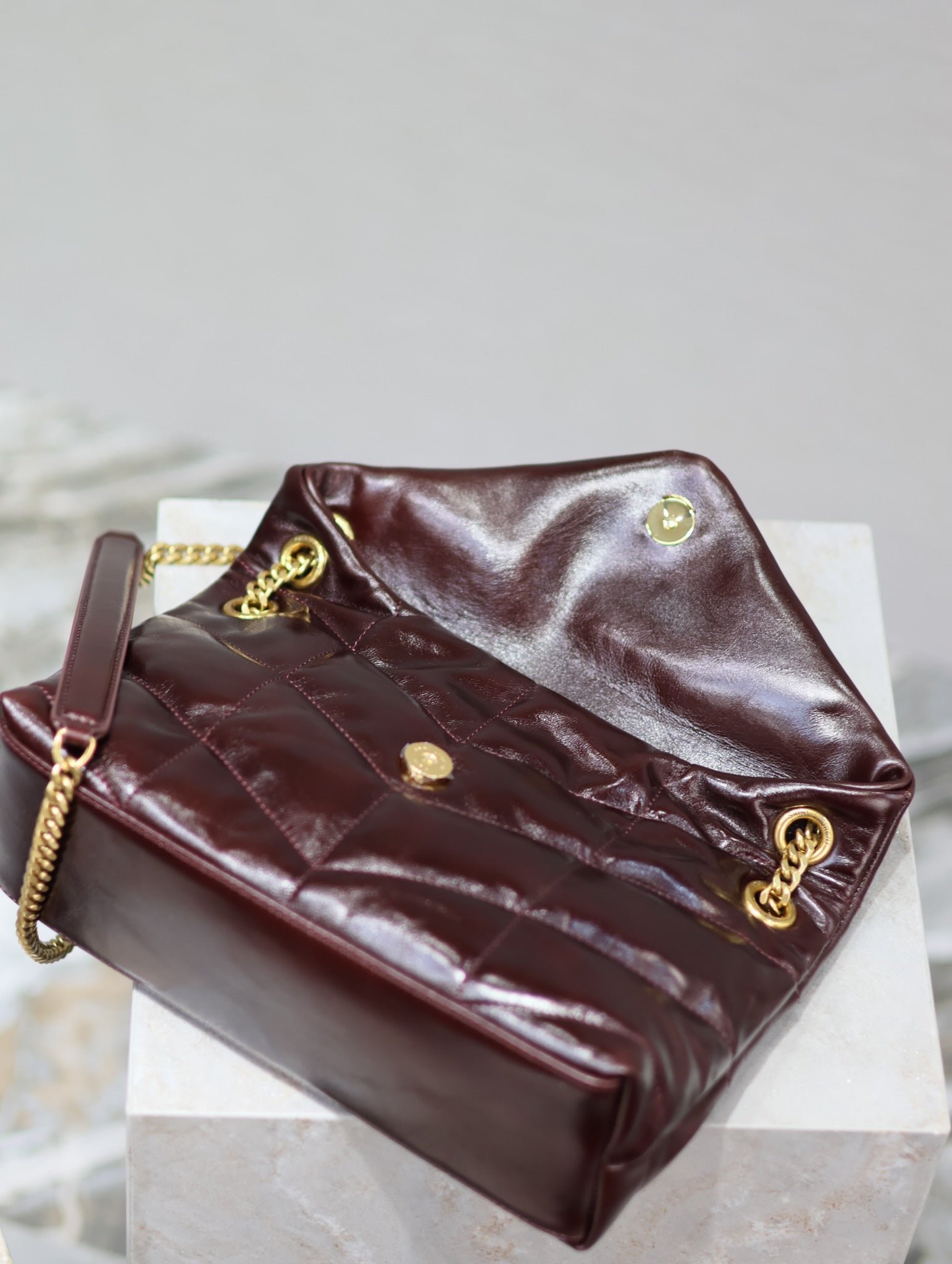 {Style No: 5D74R6C9} YSL 25S LOULOU PUFFER MEDIUM 29 IN DARK BURGUNDY CALFSKIN - Image 4