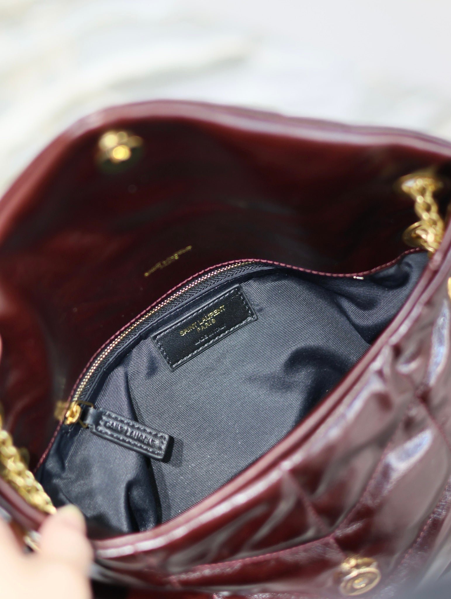 {Style No: 5D74R6C9} YSL 25S LOULOU PUFFER MEDIUM 29 IN DARK BURGUNDY CALFSKIN - Image 5