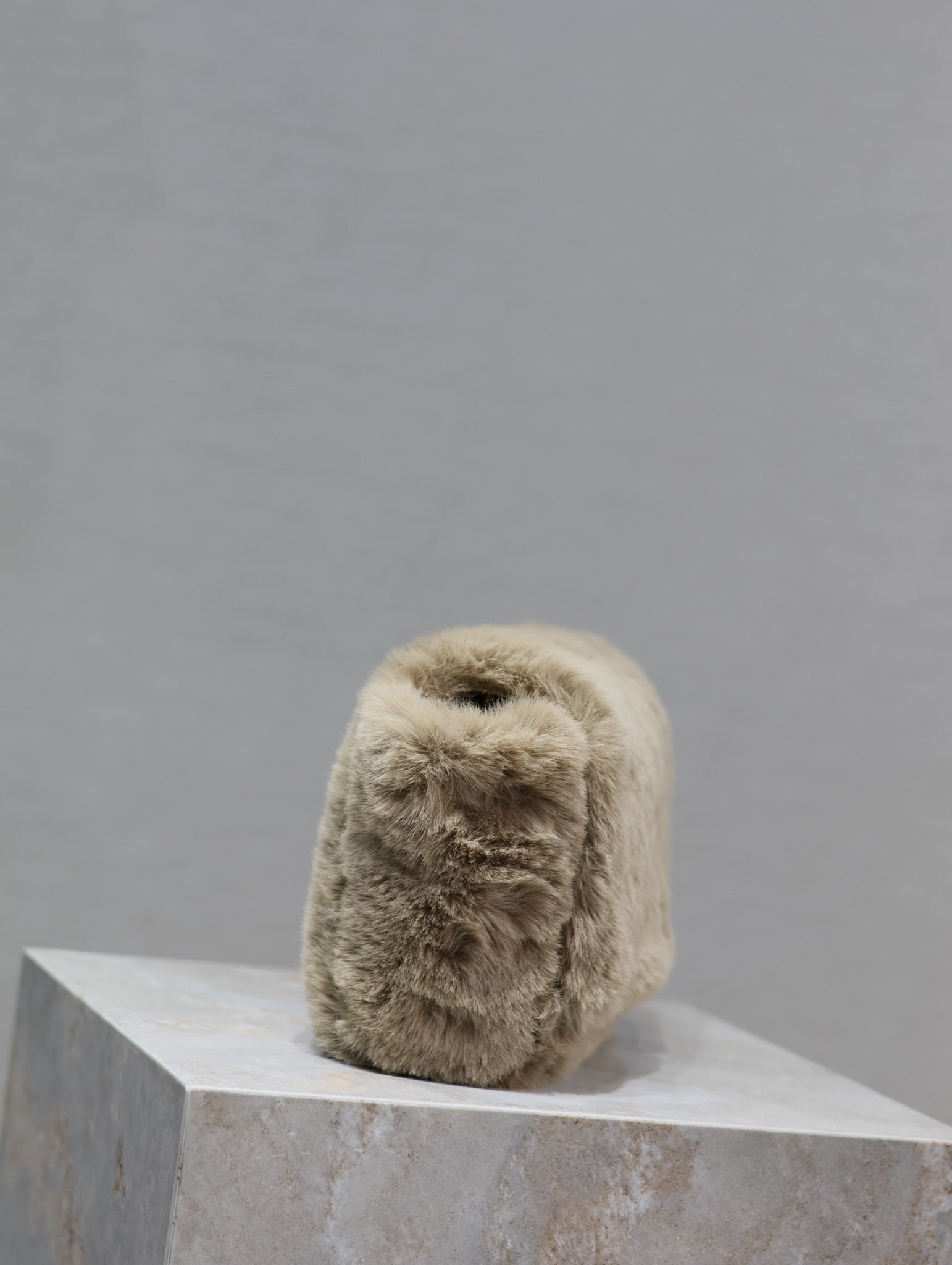 {Style No: TBOYSS9I} KATE SMALL BAG 22 IN ECRU BEIGE RABBIT FUR GOLD CHAIN - Image 8