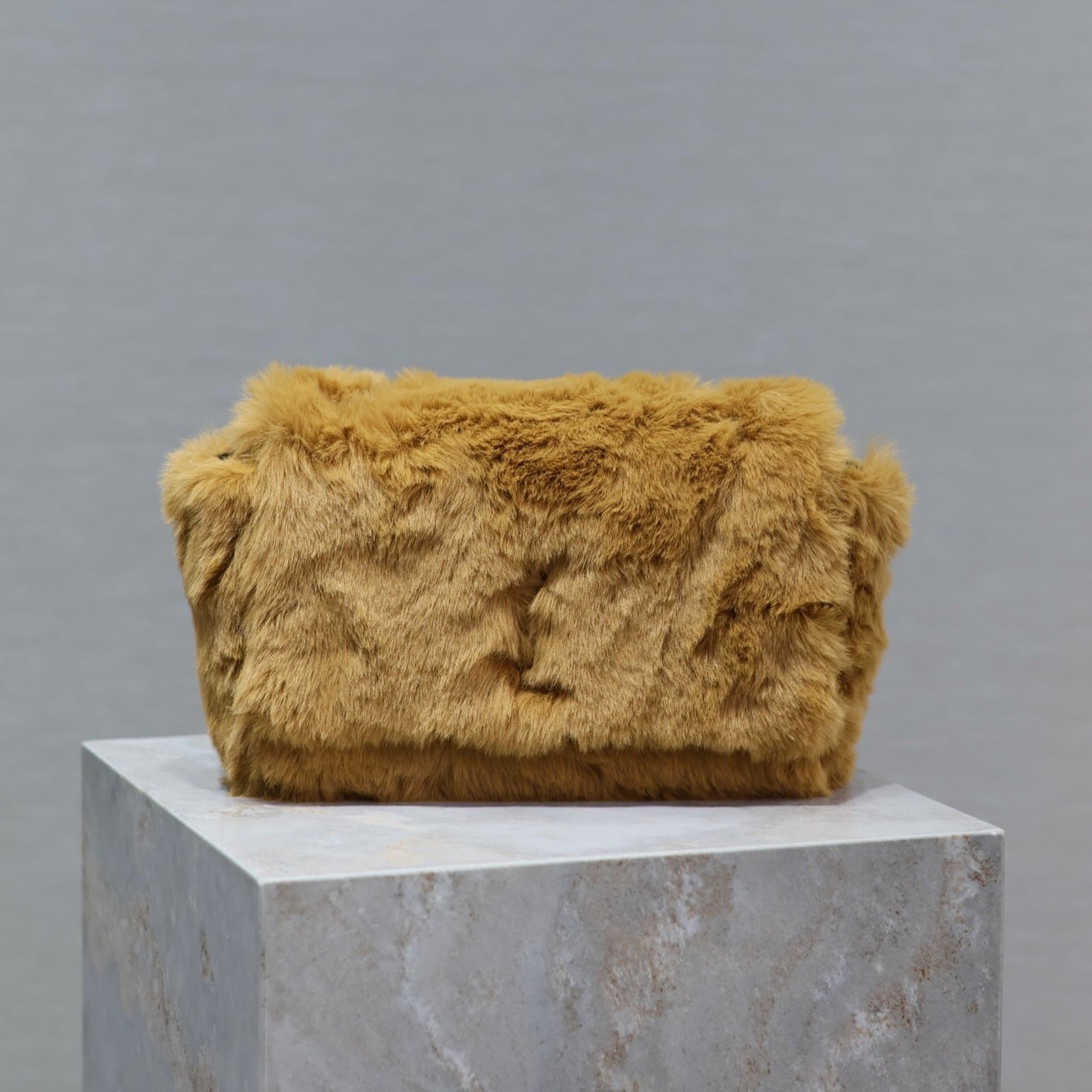 {Style No: NBKD3D2M} KATE SMALL BAG 22 IN PEANUT BROWN RABBIT FUR GOLD CHAIN