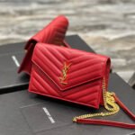 {Style No: WZF2ZNZU} YL WOC 19 RED CHEVERON CAVIAR GOLD HARDWARE