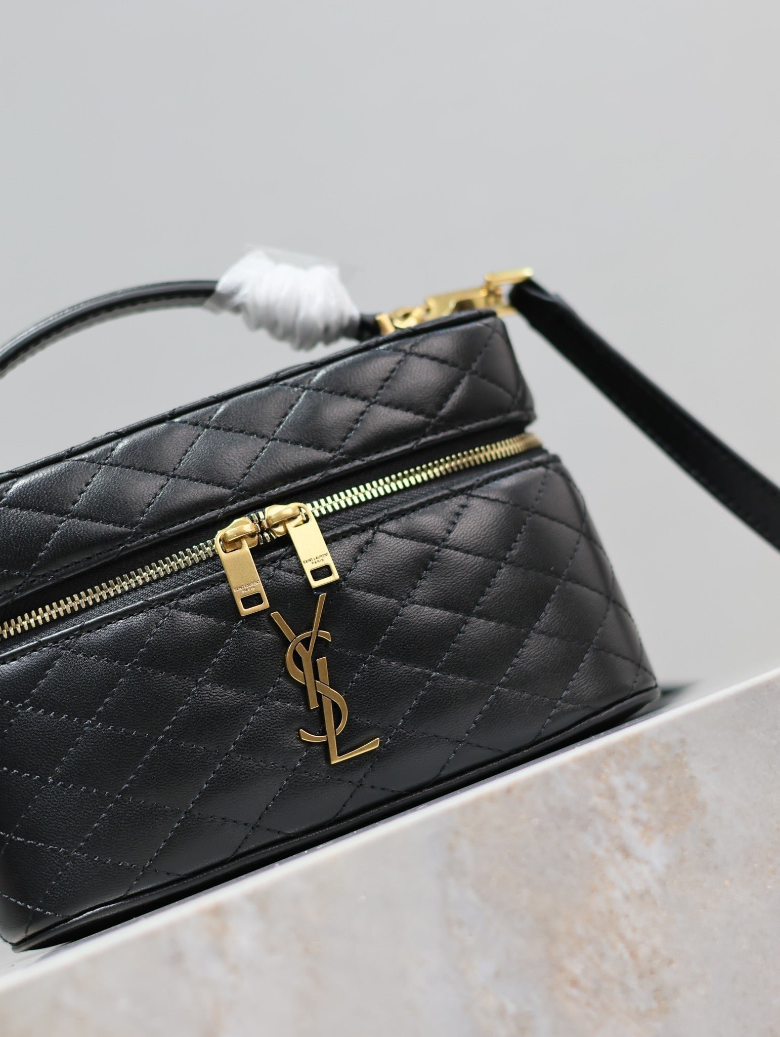 {Style No: JXSOY6YZ} GABY MINI VANITY 18 IN BLACK QUILTED LAMBSKIN GOLD HARDWARE - Image 8