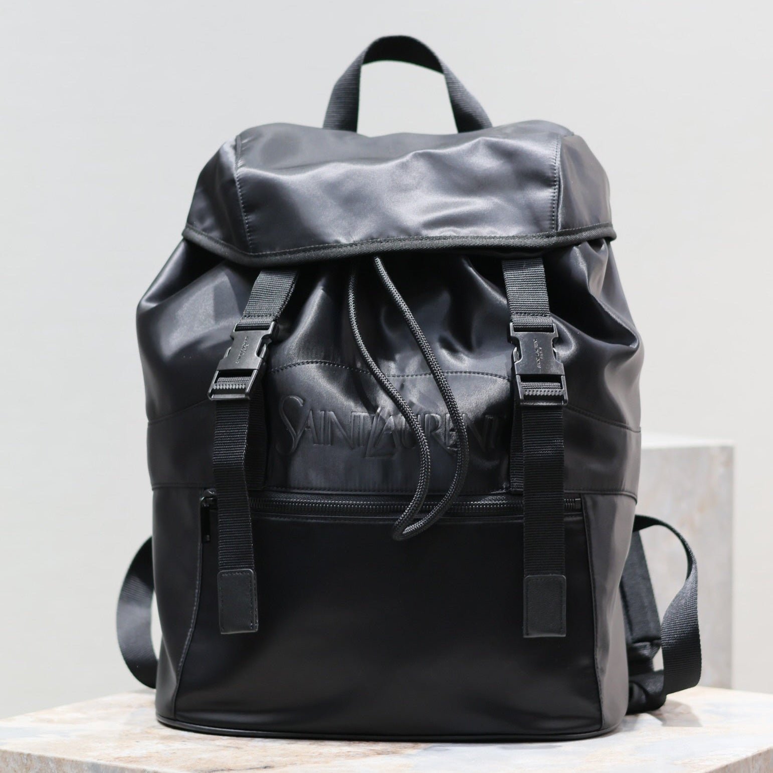 {Style No: 6O5HPKNU} WATERPROOF BACKPACK 45 IN BLACK NYLON WITH EMBOSSED LOGO