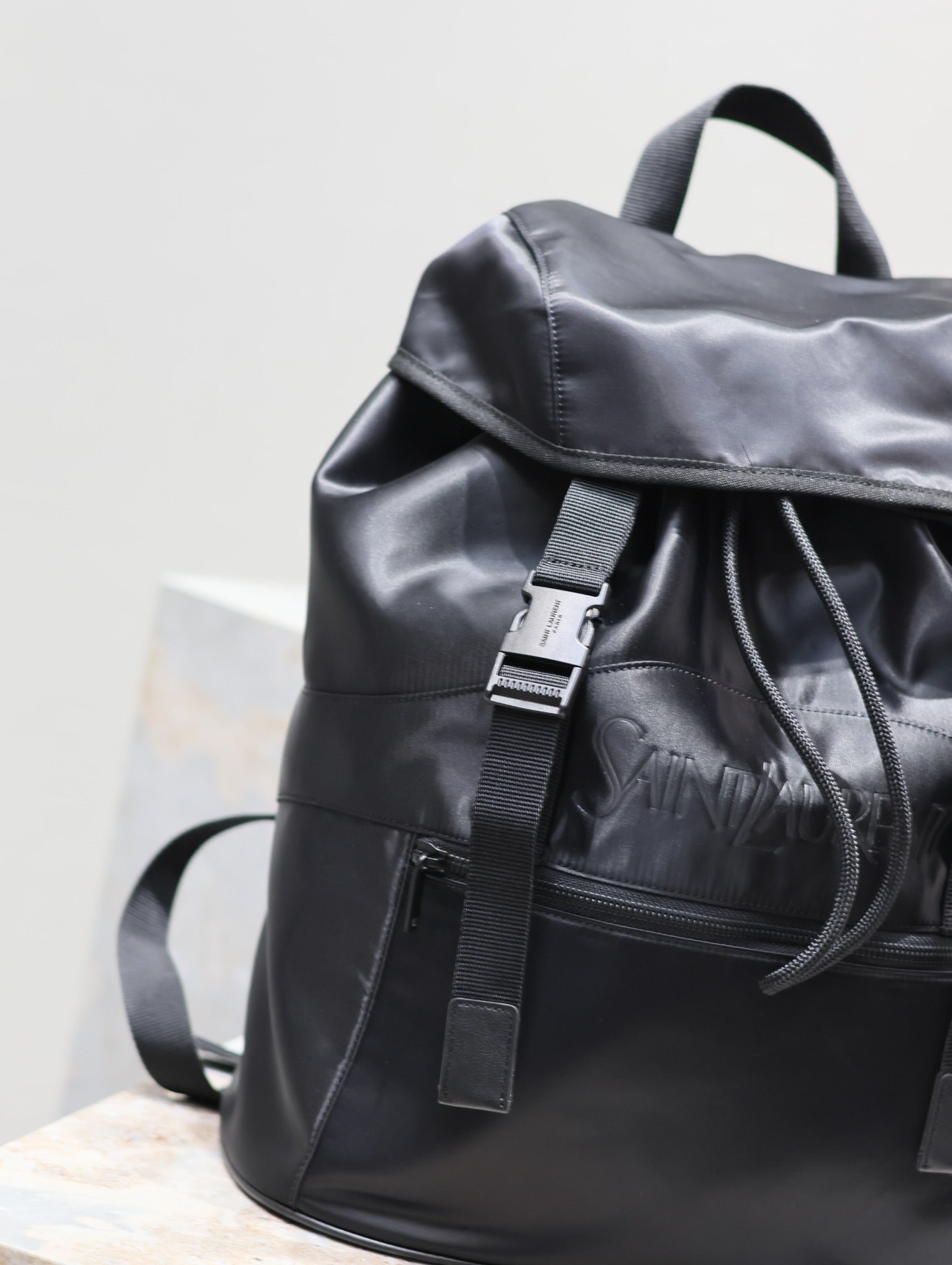 {Style No: 6O5HPKNU} WATERPROOF BACKPACK 45 IN BLACK NYLON WITH EMBOSSED LOGO - Image 9