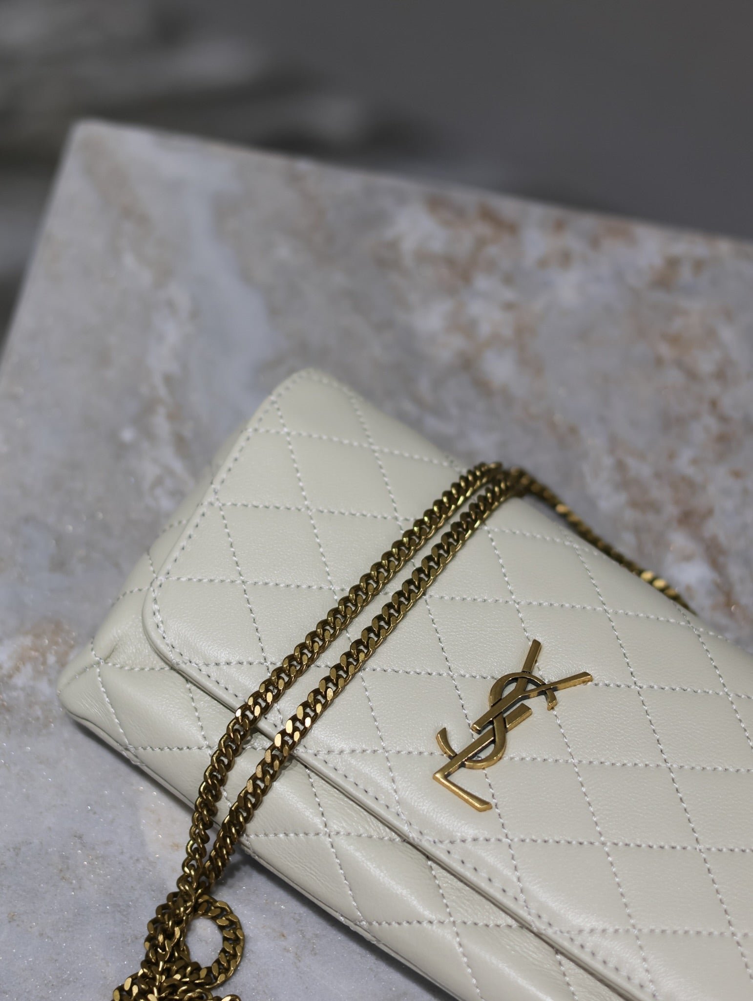 {Style No: 6BJVYA8J} YSL 25S SAINT LAURENT GABY 19 IN BLANC VINTAGE QUILTED CALFSKIN GOLD HARDWARE - Image 8