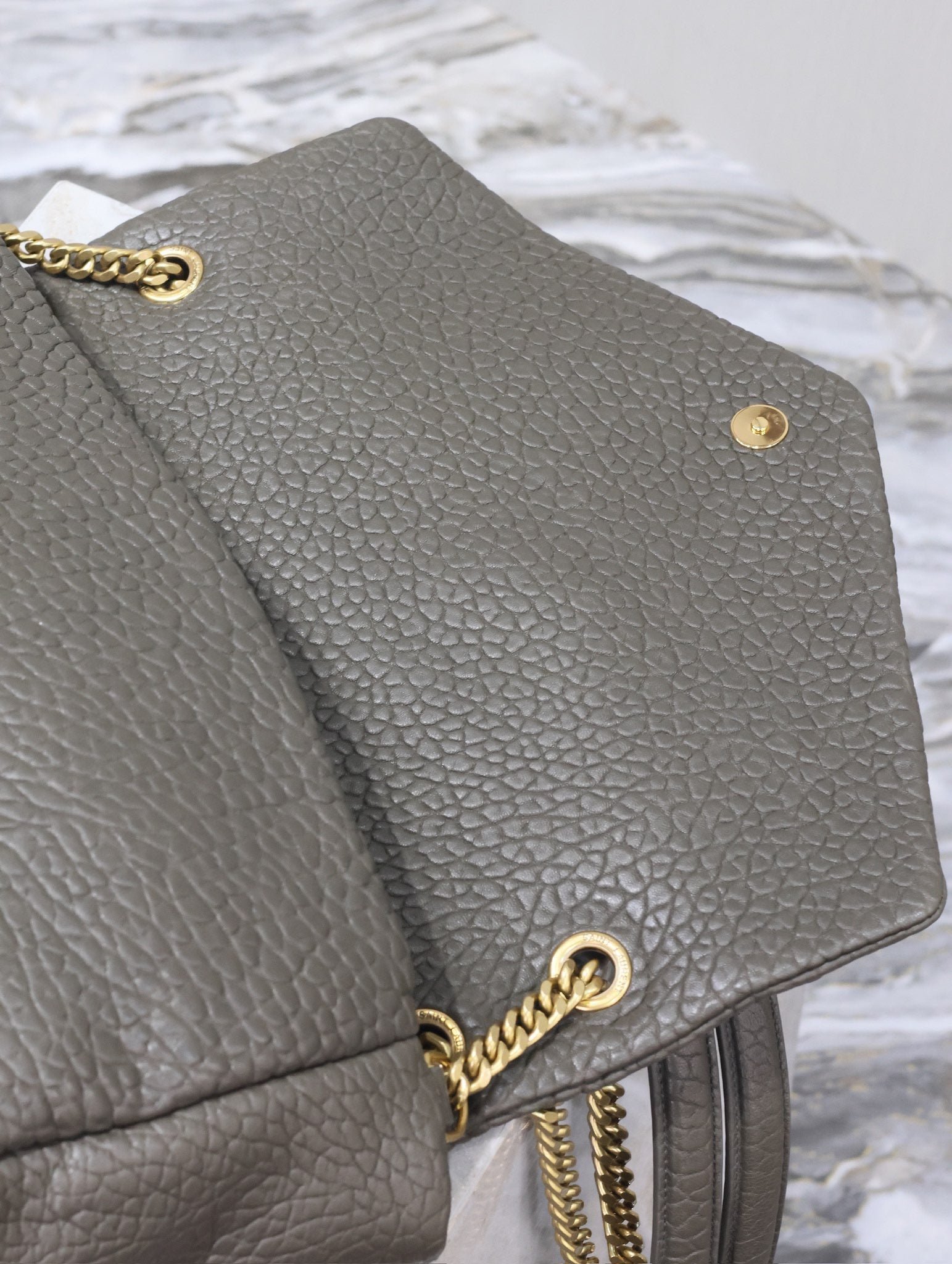 {Style No: 9NSLYULF} YSL 25S CALYPSO BAG 38 IN ARMY GREEN GRAINED LAMBSKIN GOLD HARDWRE - Image 8