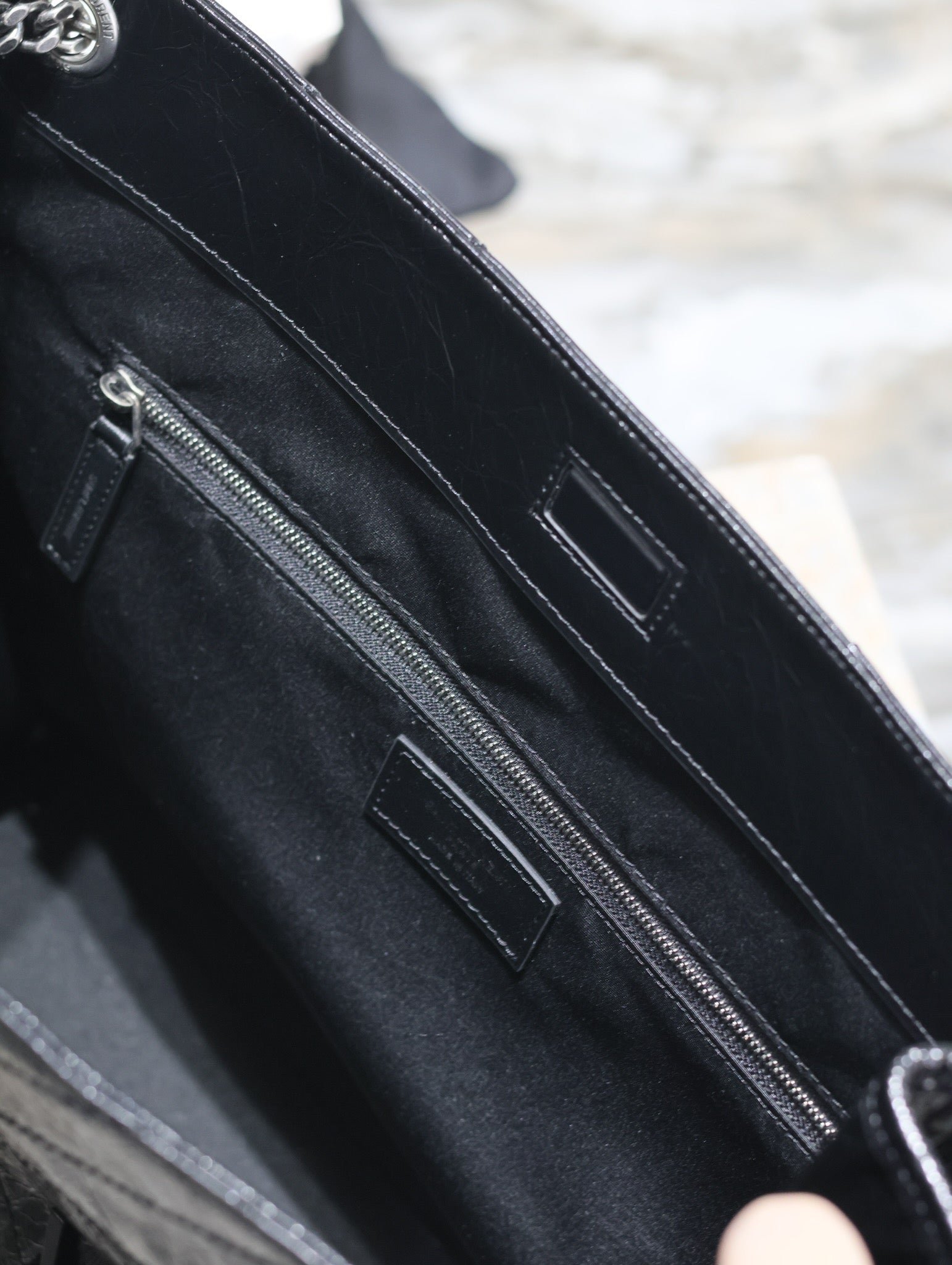 {Style No: SWW27WDI} NIKI SHOPPING BAG 39 IN BLACK CRUMPLED CALFSKIN SILVER HARDWARE - Image 6