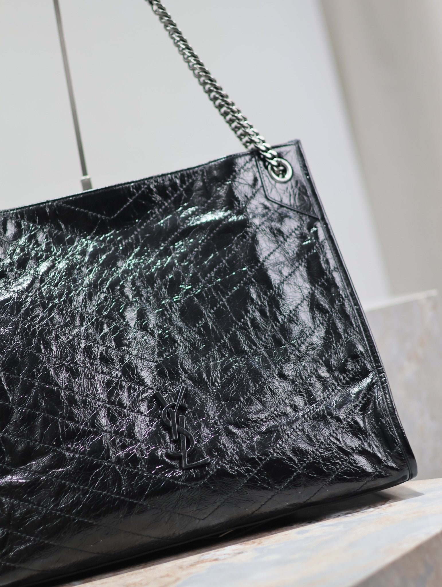 {Style No: SWW27WDI} NIKI SHOPPING BAG 39 IN BLACK CRUMPLED CALFSKIN SILVER HARDWARE - Image 7