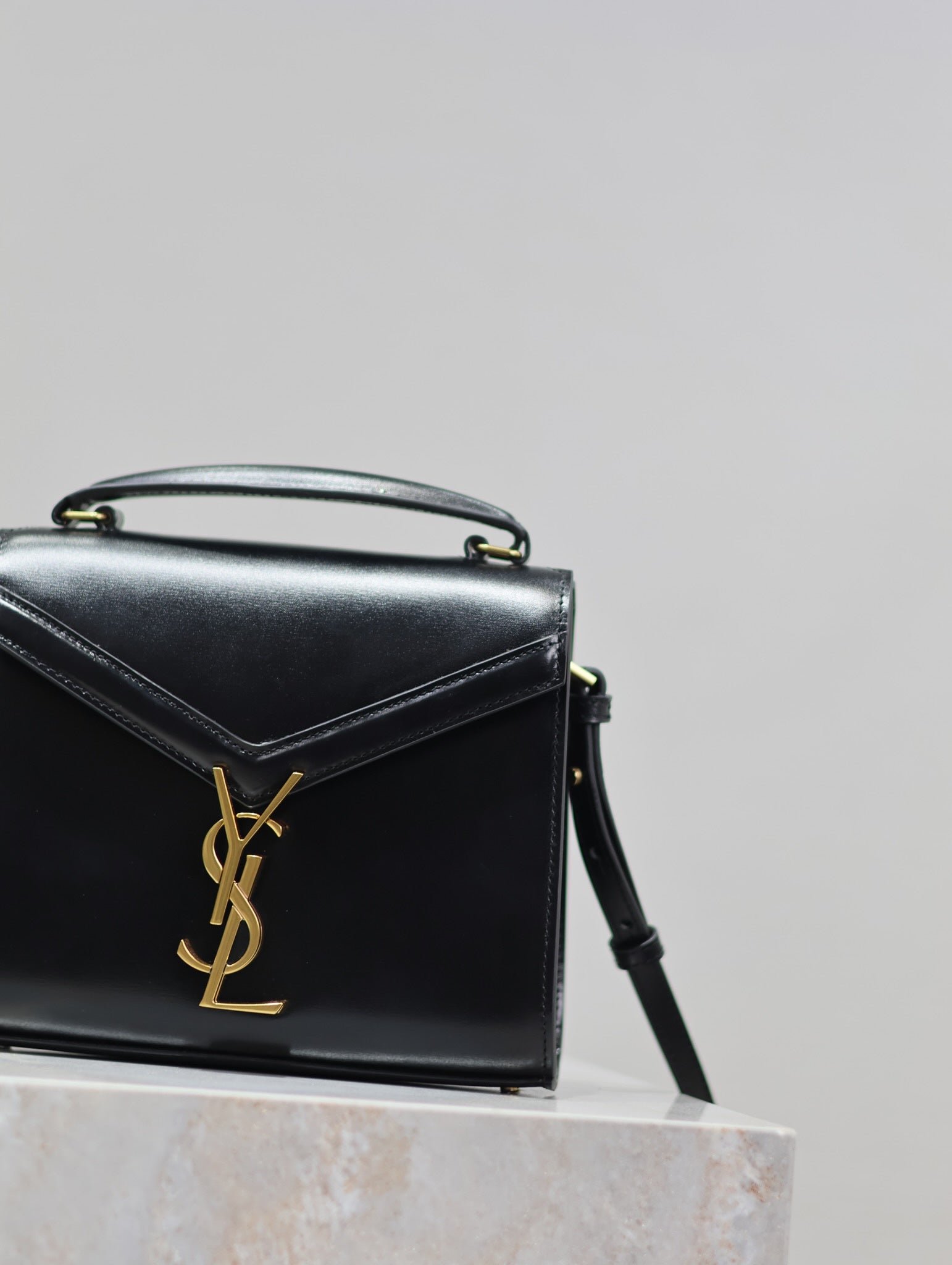 {Style No: 2QIKA8VU} CASSANDRA MINI TOP HANDLE BAG 20 IN BLACK SMOOTH LAMBSKIN GOLD HARDWARE - Image 3