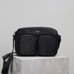 {Style No: 4GMNVCJL} CITY CAMERA BAG 24 IN BLACK ECONYL