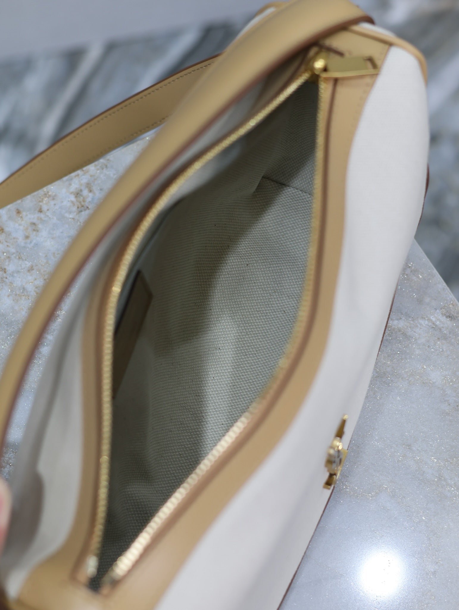 {Style No: 1UEUE77T} CAMERA SUPPLE BAG 28 IN WHITE CANVAS AND BROWN CALFSKIN TRIM - Image 3