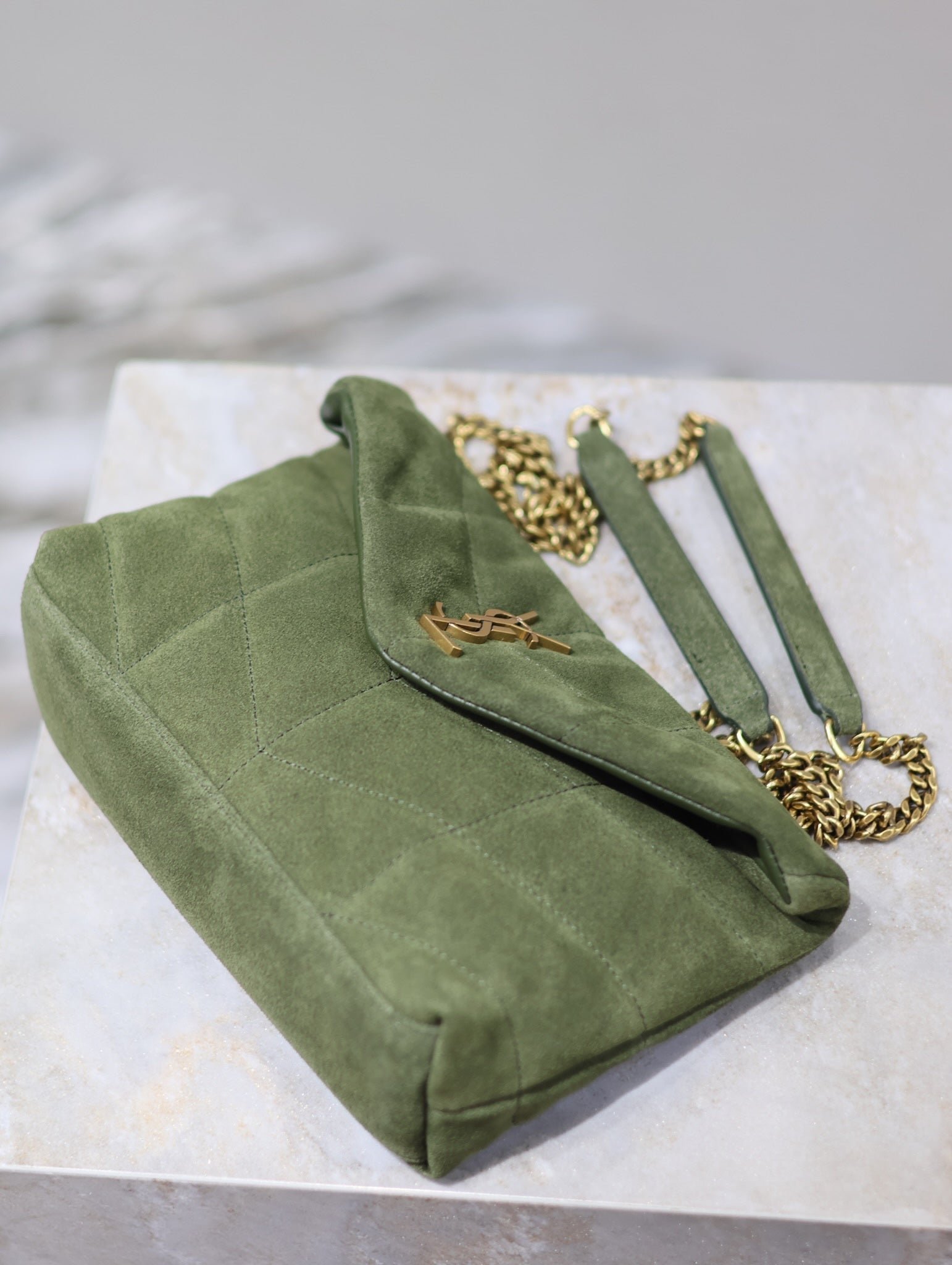 {Style No: CEXCXZR4} PUFFER TOY 23 IN PICKLE GREEN SUEDE GOLD HARDWARE - Image 5