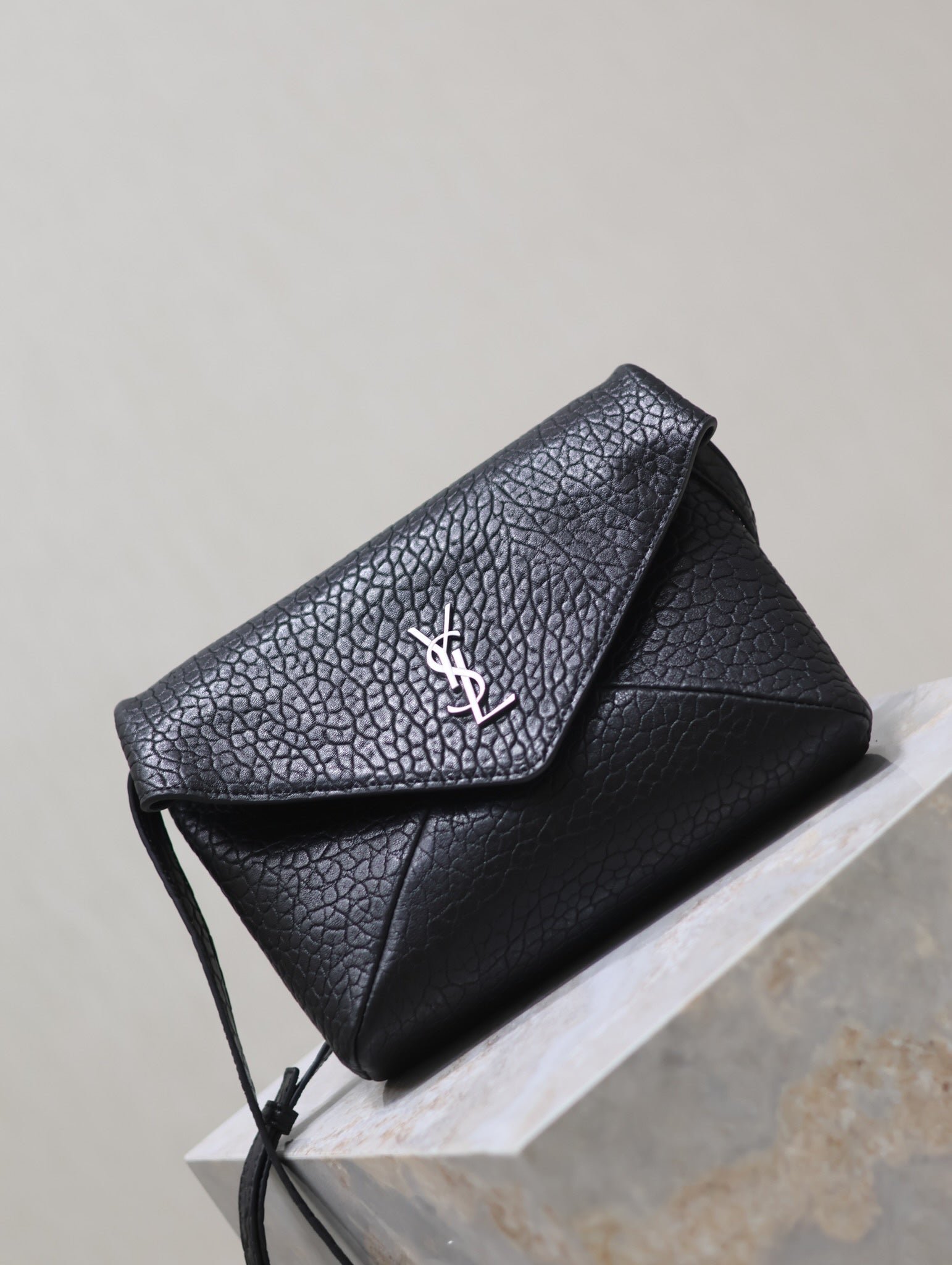 {Style No: MPRX5AEC} ENVELOPE CHAIN BAG 23 IN BLACK ELEPHANT TEXTURE LAMBSKIN SILVER LOGO - Image 5