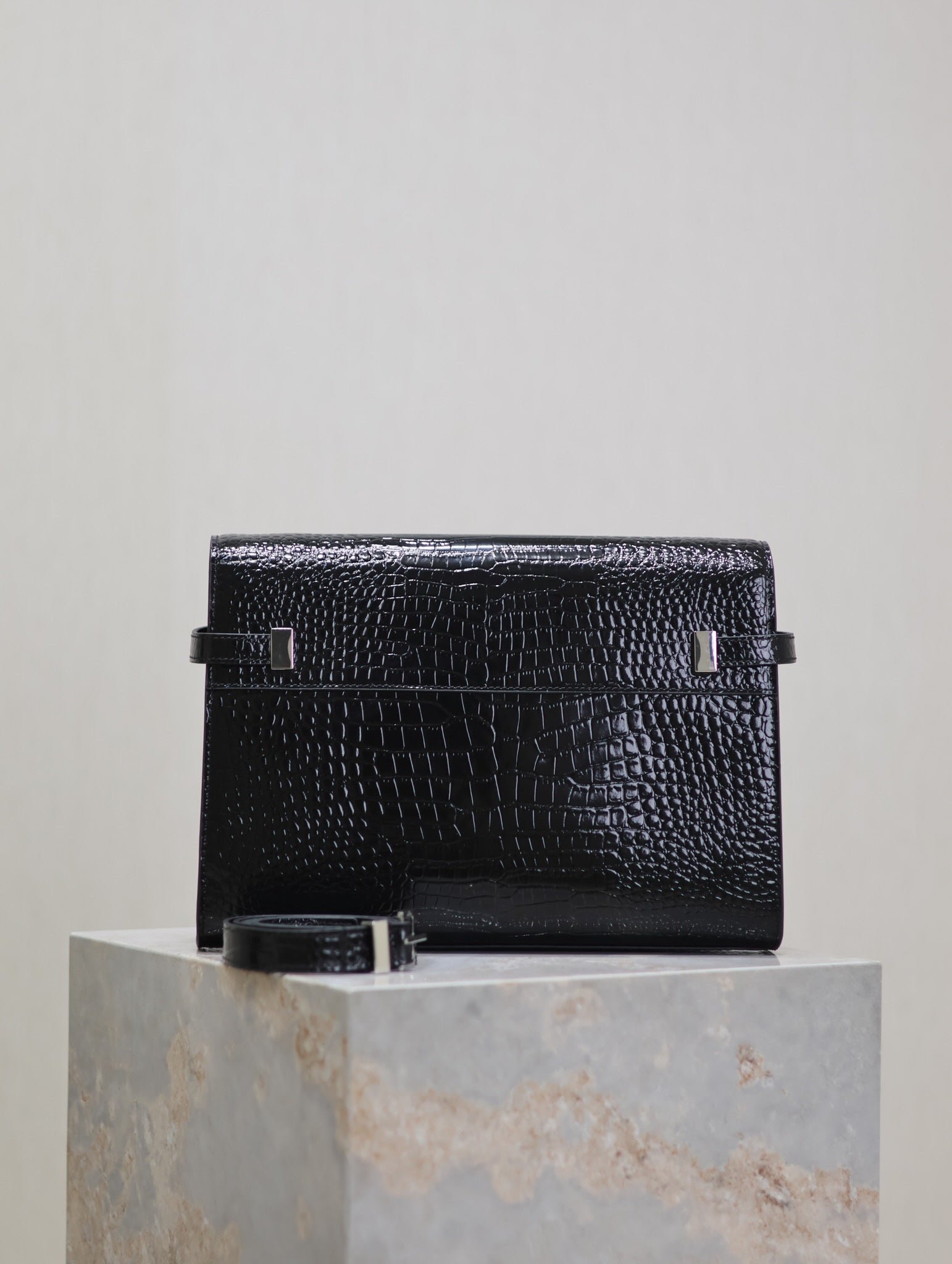 {Style No: NRJ67QNO} MANHATTAN MEDIUM 29 IN BLACK CROCODILE-EMBOSSED CALFSKIN SILVER BUCKLE - Image 9