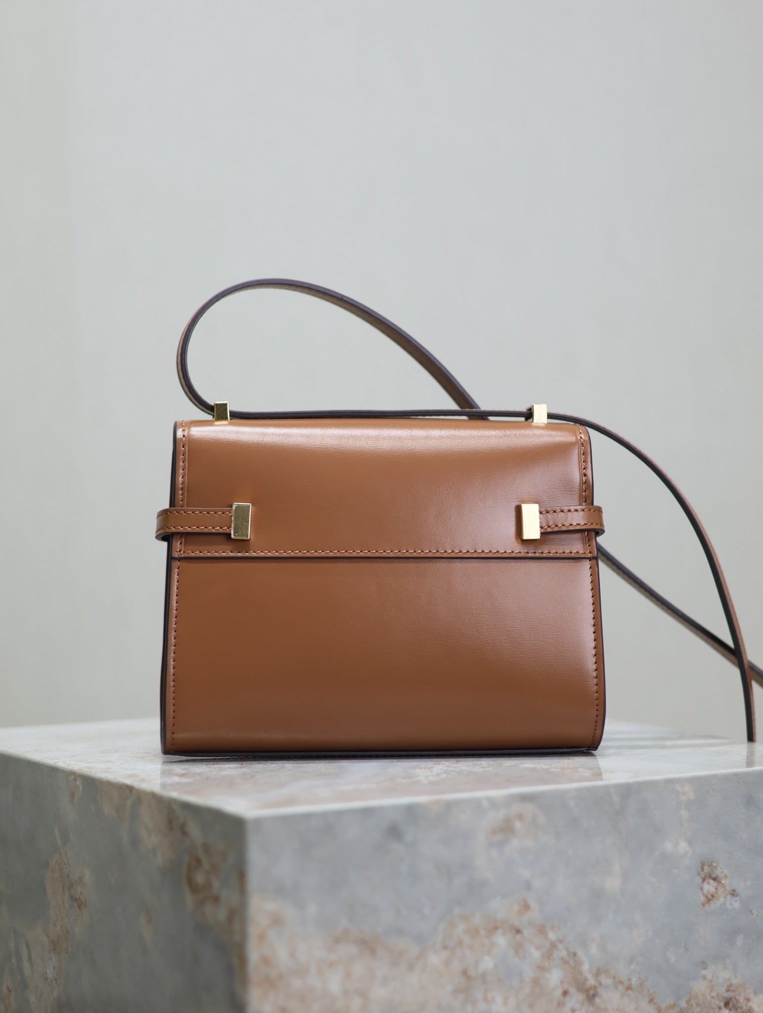 {Style No: UV52HBHQ} YSL 25S MINI MANHATTAN 19 IN BROWN CALFSKIN GOLD HARDWARE - Image 2