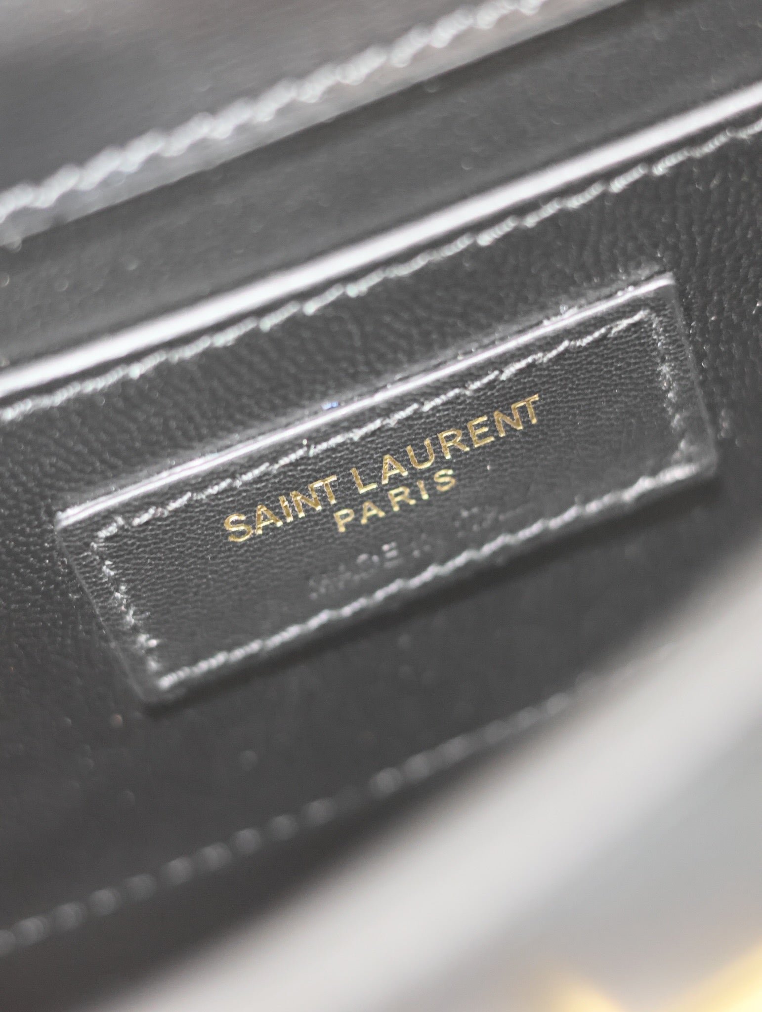 {Style No: TBF57YRT} MANHATTAN MINI 19 IN BLACK SMOOTH LAMBSKIN GOLD BUCKLE - Image 4
