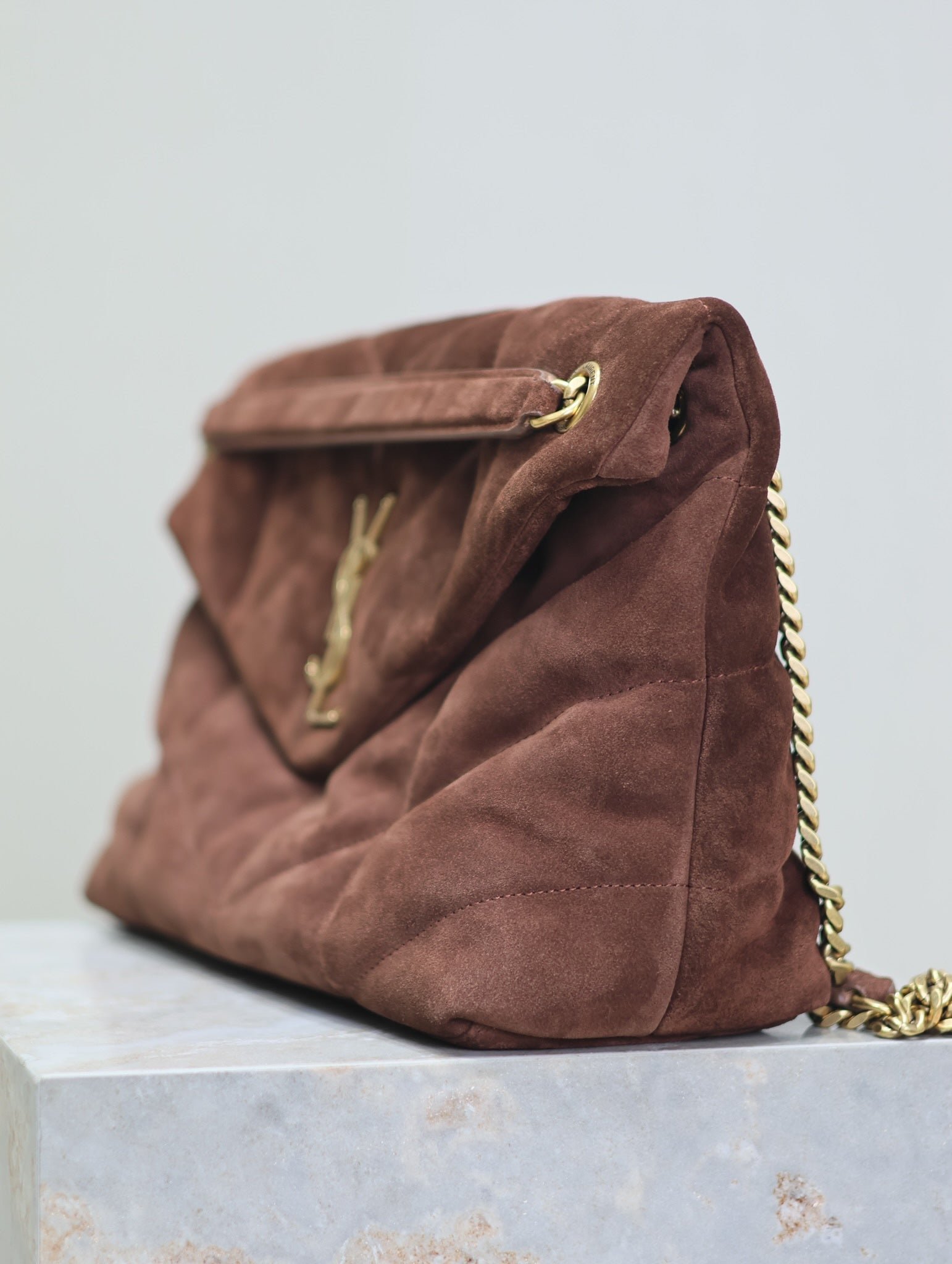 {Style No: XLSITYOS} YSL 25S LOULOU PUFFER GM 35 IN DARK BROWN SUEDE GOLD HARDWRE - Image 8