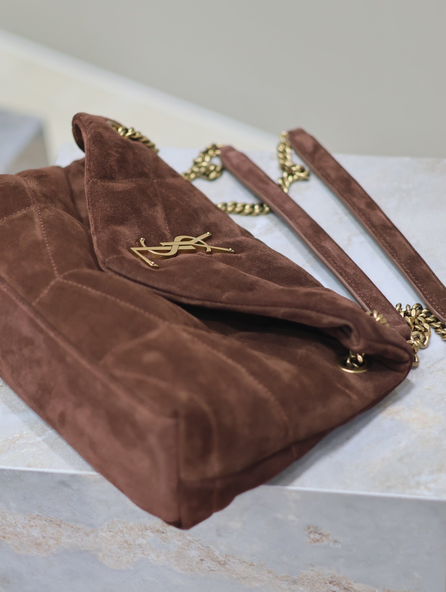 {Style No: HGSGDBR4} YSL 25S LOULOU PUFFER MM 29 IN DARK BROWN SUEDE GOLD HARDWRE - Image 4