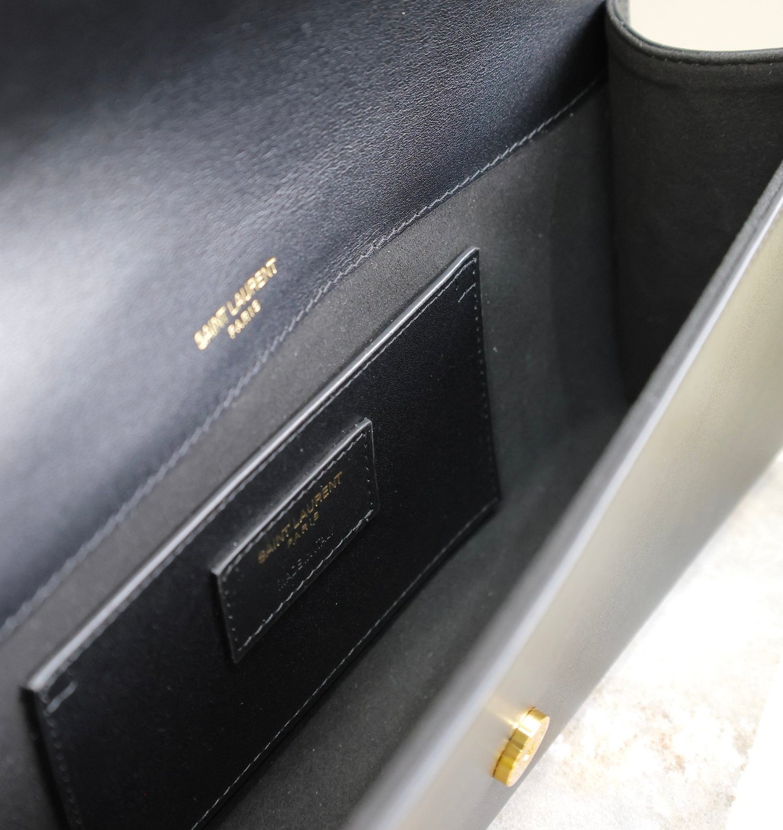 {Style No: G1UB32WJ} CLASSIC KATE CLUTCH 27 IN BLACK LAMBSKIN GOLD HARDWARE - Image 7