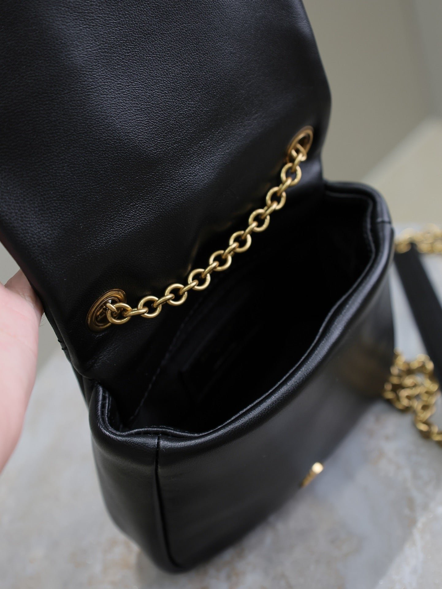 {Style No: 4WSA1282} YSL 25S JAMIE CUBE 16 IN BLACK CALFSKIN - Image 4