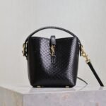 {Style No: 9MXDZ68L} LE 37 MINI BAG 15 IN BLACK SNAKE PATTERN CALFSKIN