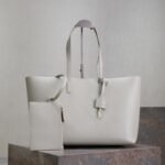 {Style No: DCQYI51Z} SHOPPING TOTE BAG 38 IN WHITE CALFSKIN