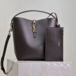 {Style No: RD5BRU2K} LE 37 MEDIUM BUCKET BAG 26 IN BRUNETTE BROWN CALFSKIN GOLD HARDWARE